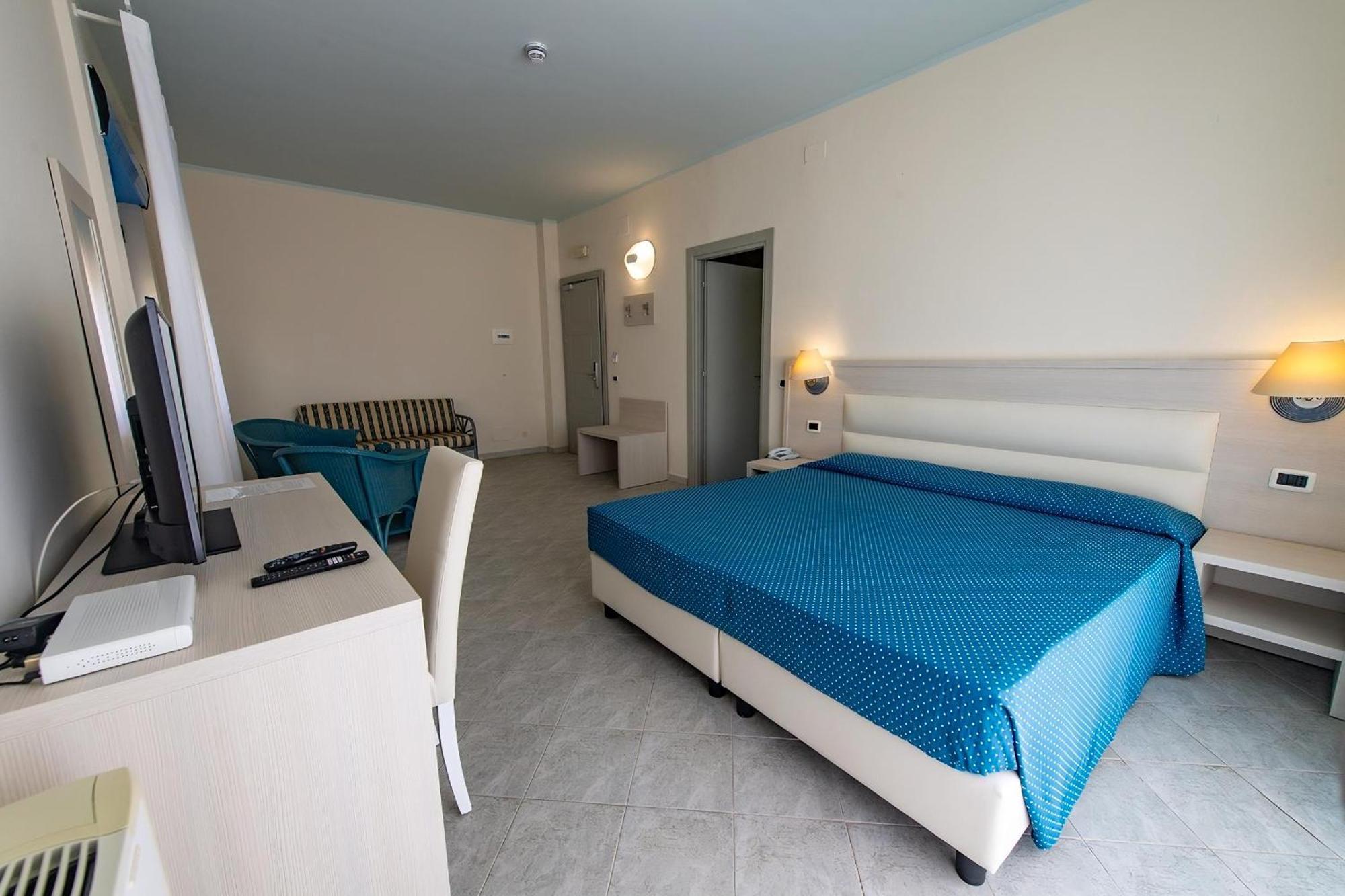 Hotel Baia Turchese Lampedusa Exterior photo