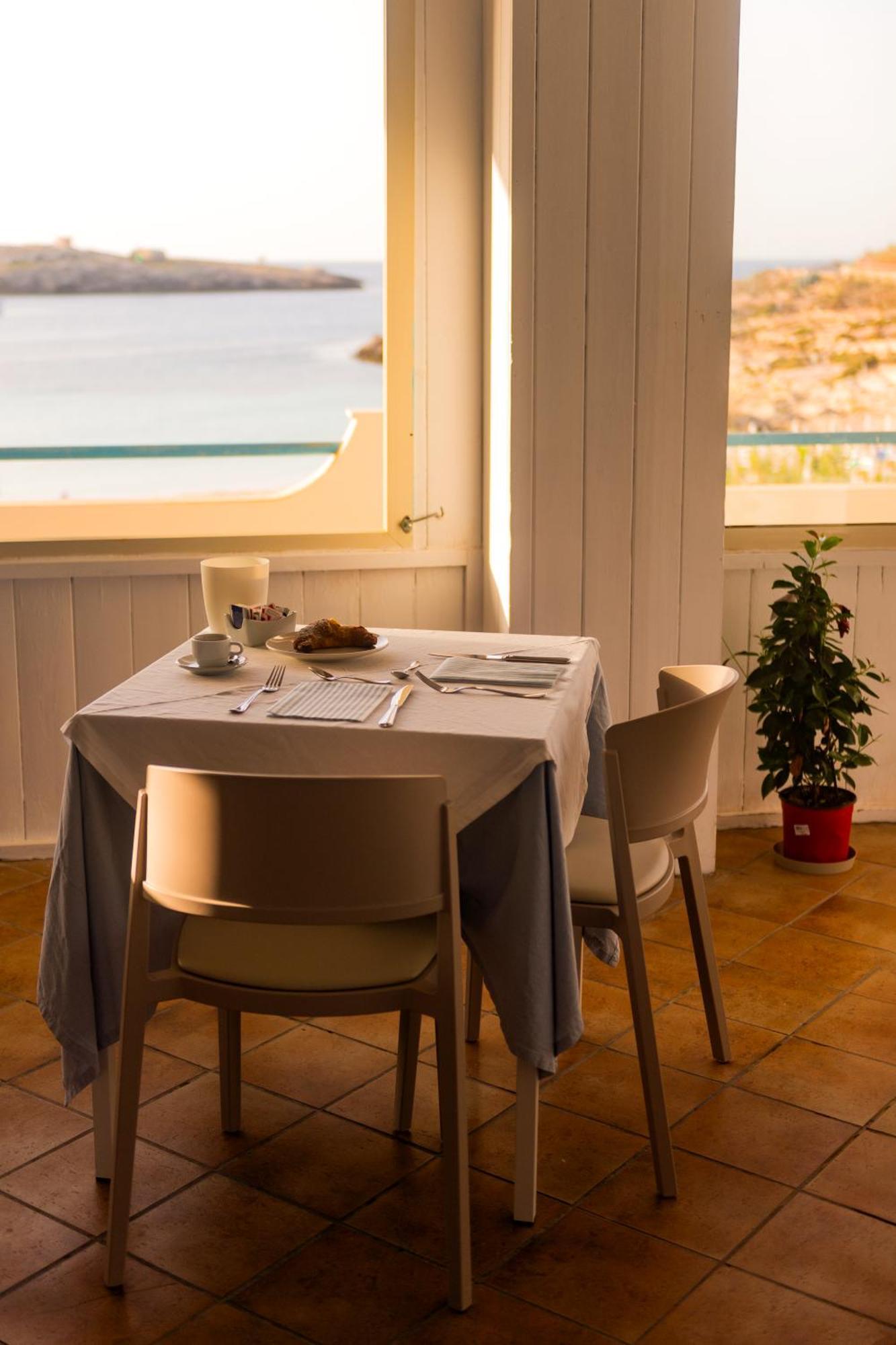 Hotel Baia Turchese Lampedusa Exterior photo